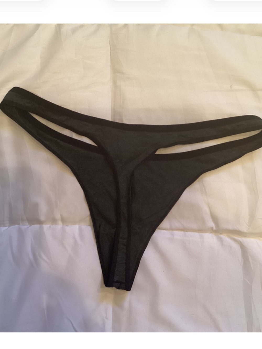 Sexy grey thong, large - Picture 3 of 6